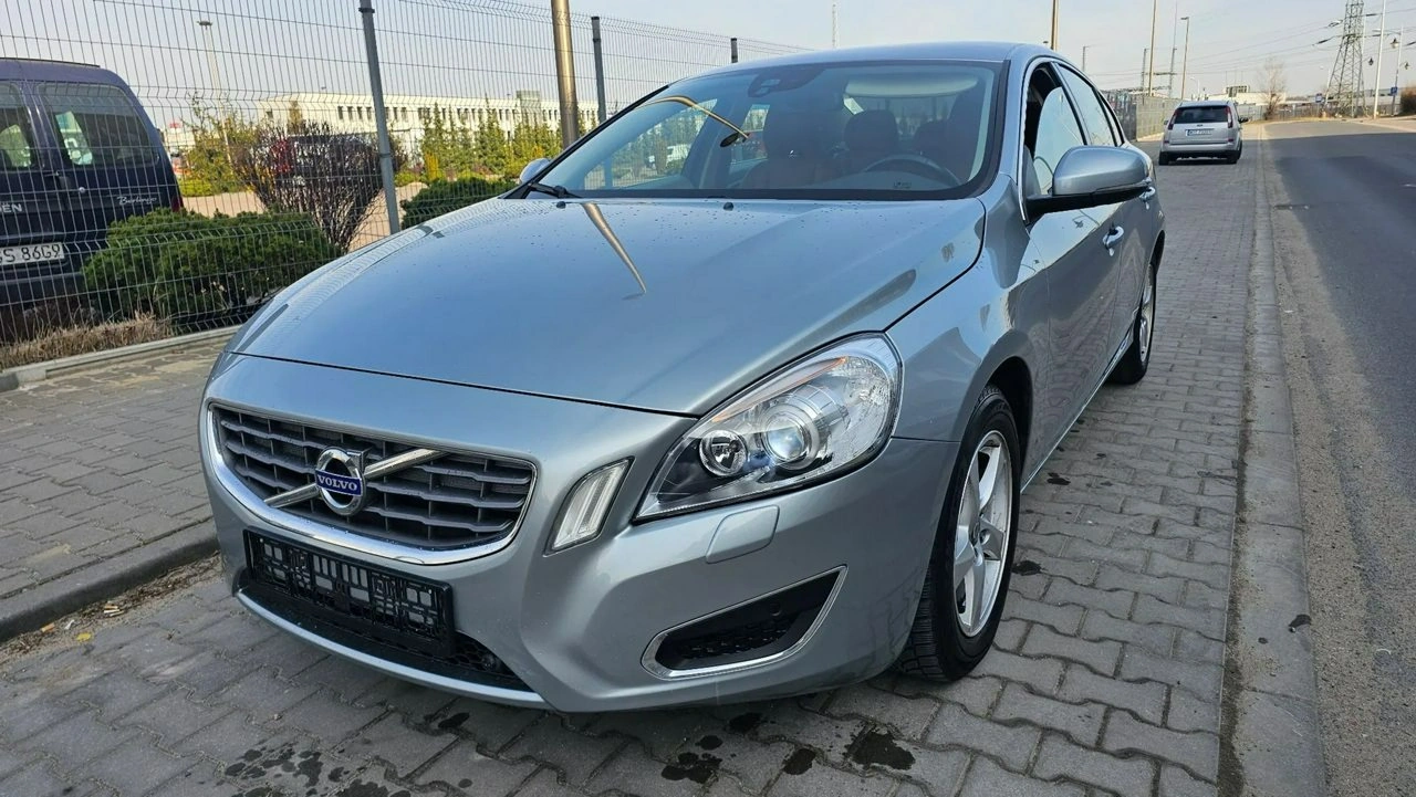 Volvo S60 - Zdjęcie 3