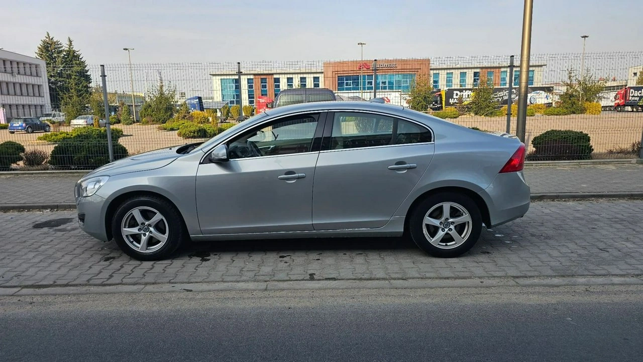 Volvo S60 - Zdjęcie 4