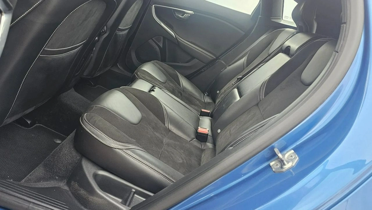 Volvo V40 - Zdjęcie 13