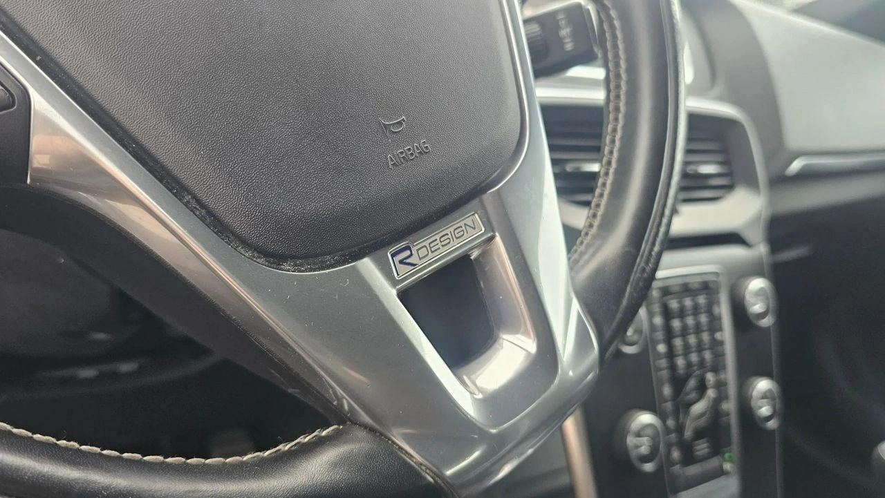 Volvo V40 - Zdjęcie 14