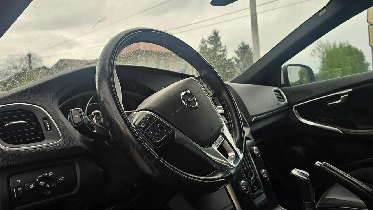 Volvo V40 - Zdjęcie 15