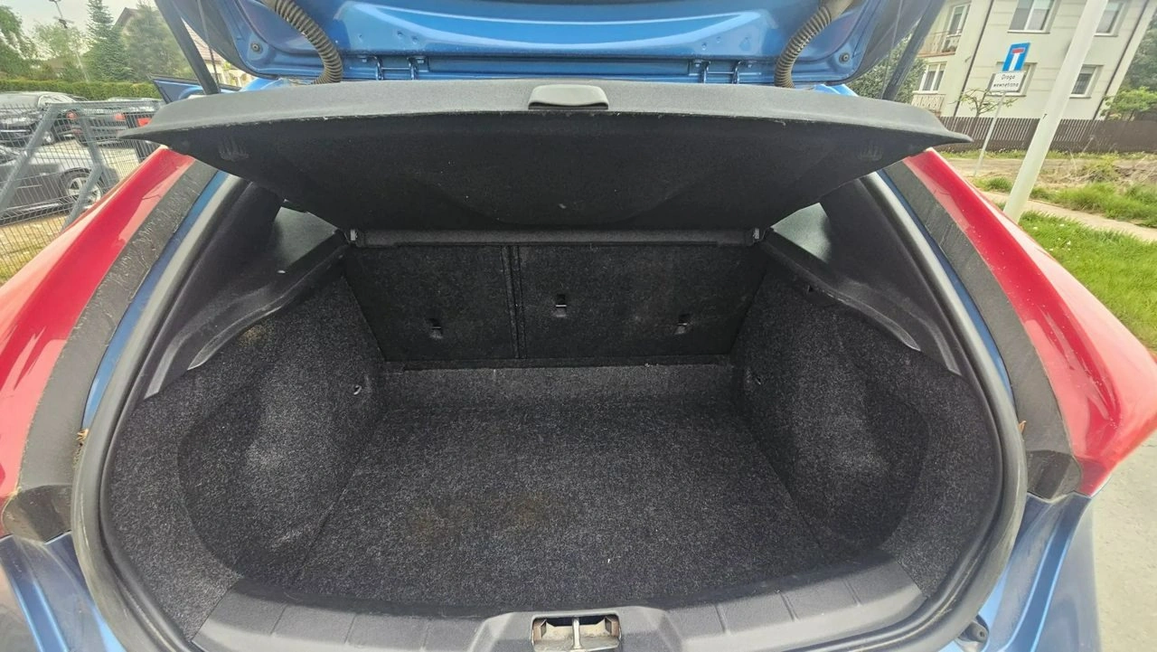 Volvo V40 - Zdjęcie 16
