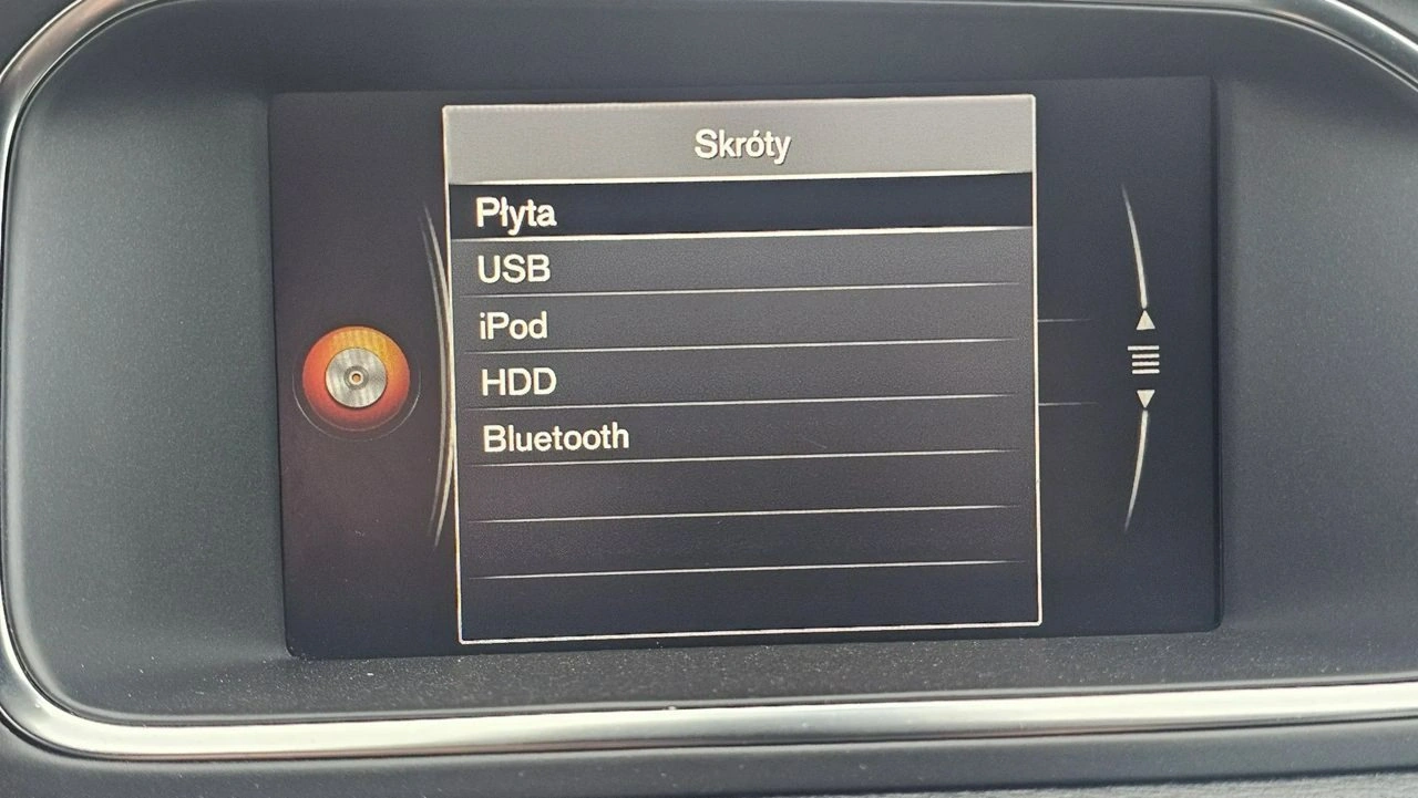 Volvo V40 - Zdjęcie 21