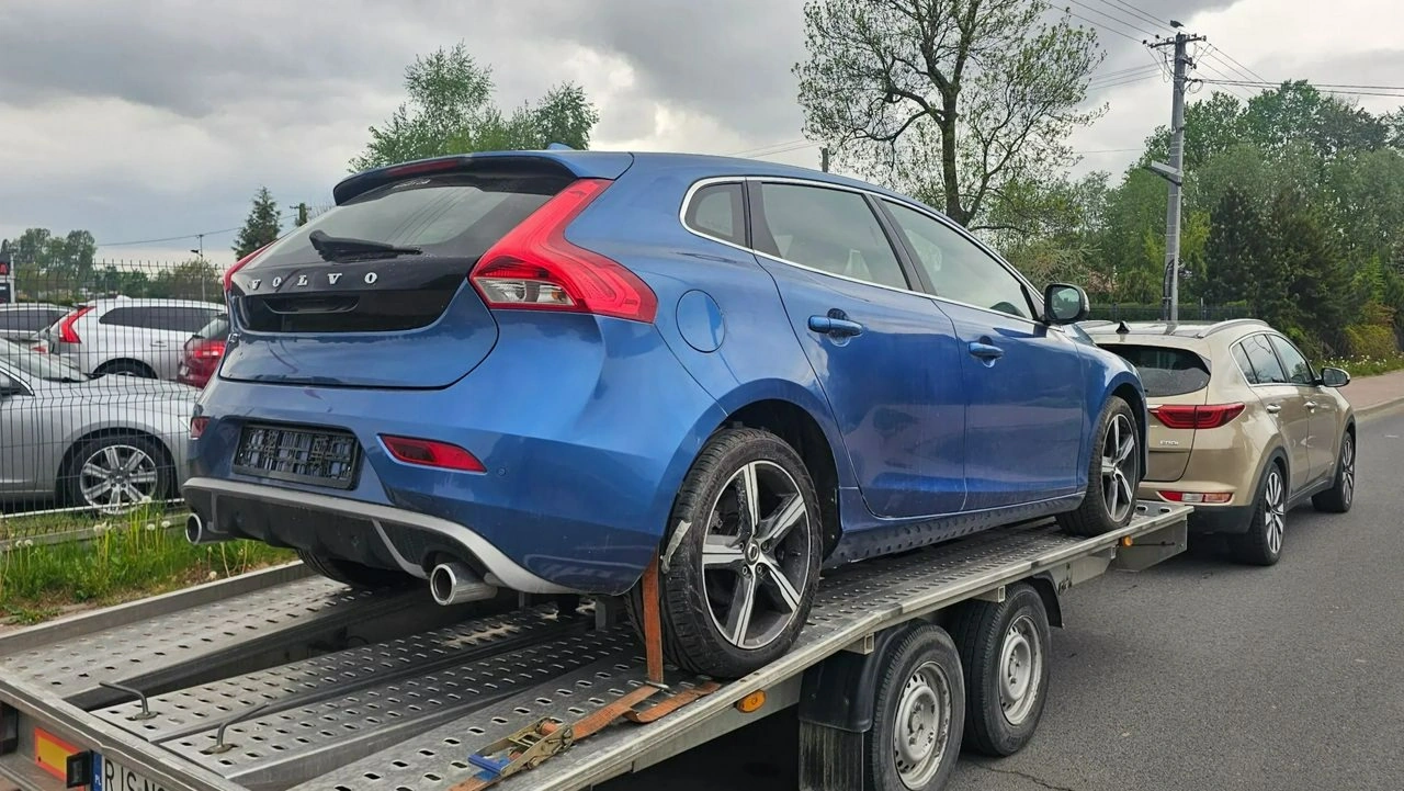 Volvo V40 - Zdjęcie 27
