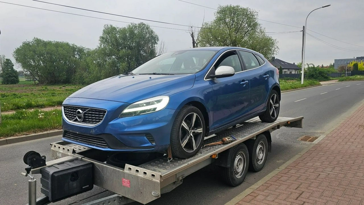 Volvo V40 - Zdjęcie 3