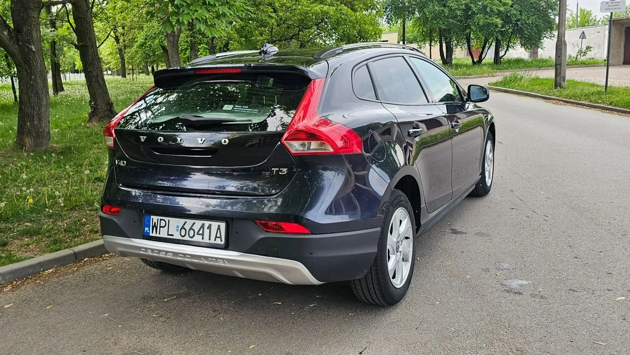 Volvo V40 Cross Country - Zdjęcie 30
