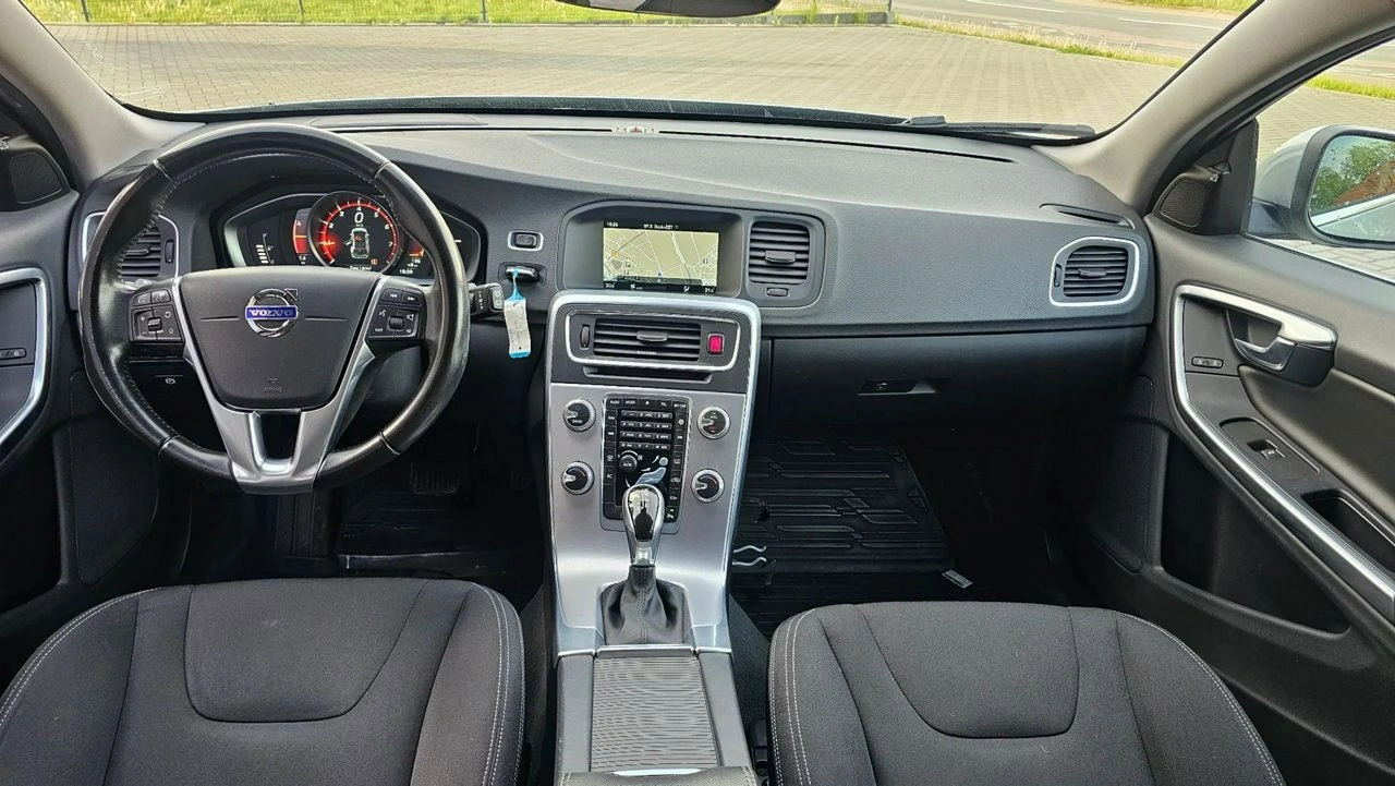 Volvo V60 - Zdjęcie 13