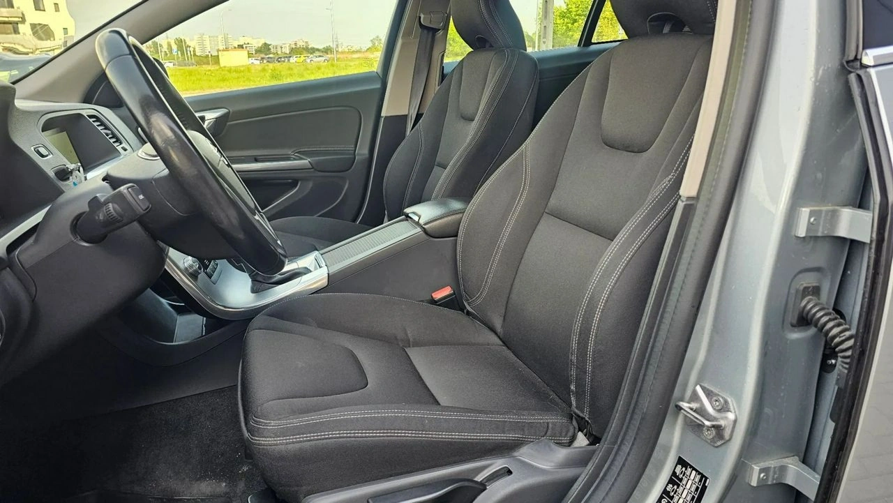 Volvo V60 - Zdjęcie 14
