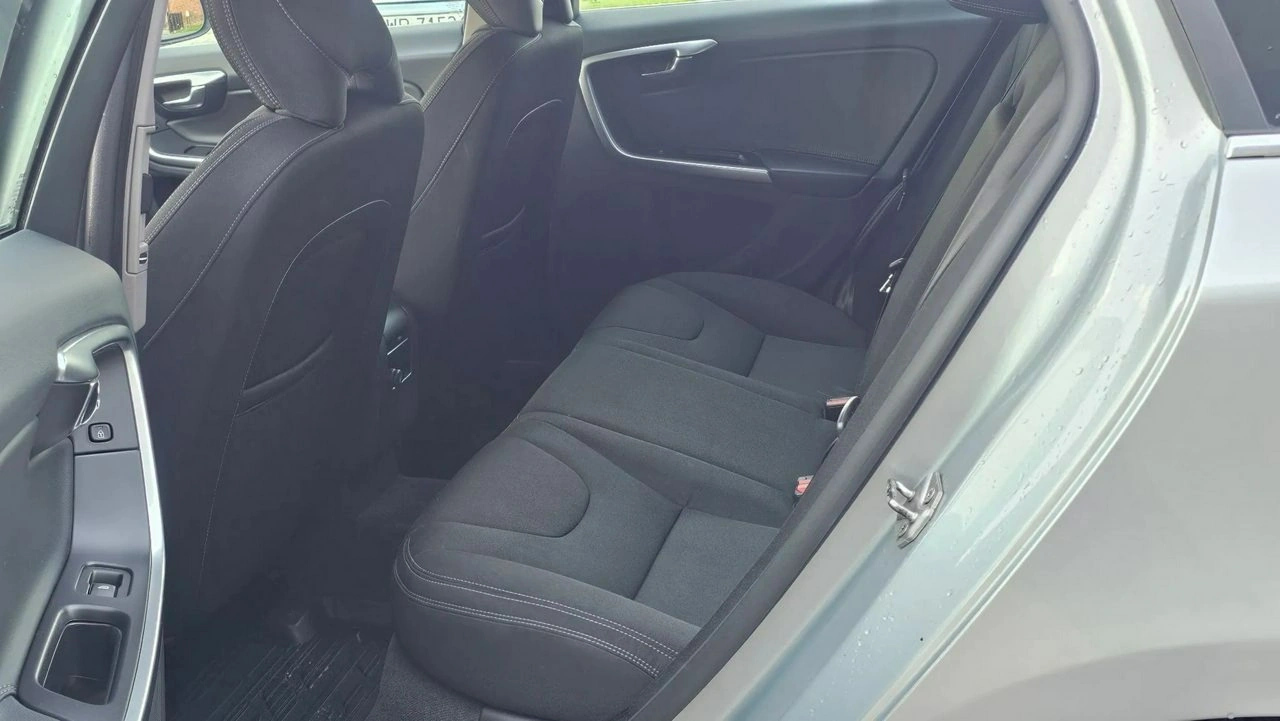 Volvo V60 - Zdjęcie 25