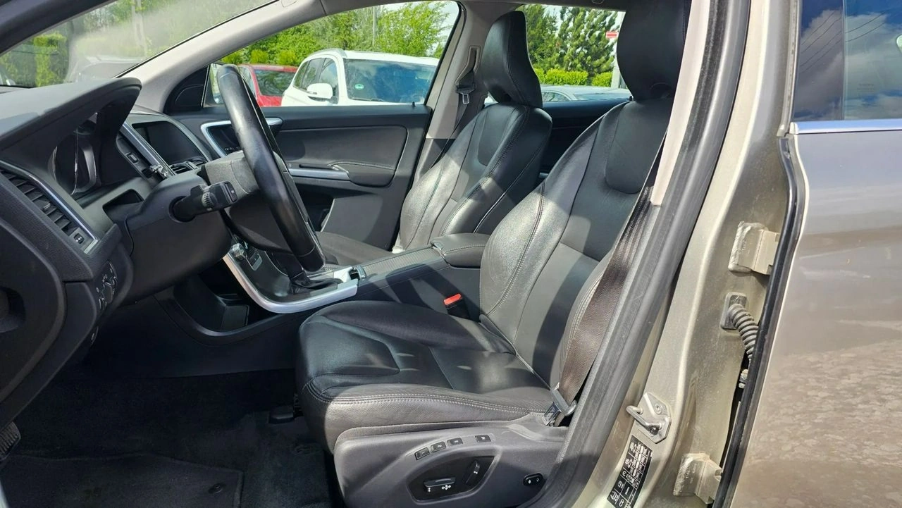 Volvo XC 60 - Zdjęcie 3