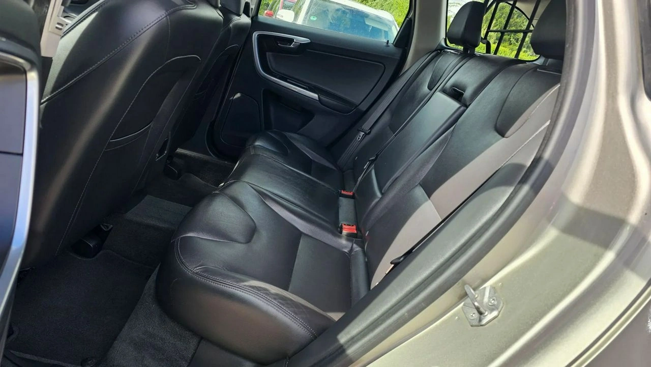 Volvo XC 60 - Zdjęcie 4