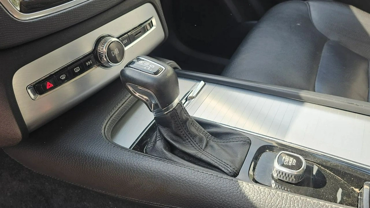 Volvo XC 90 - Zdjęcie 9