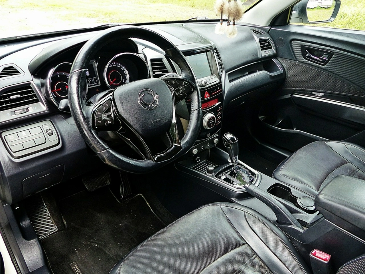 SsangYong XLV - Zdjęcie 17