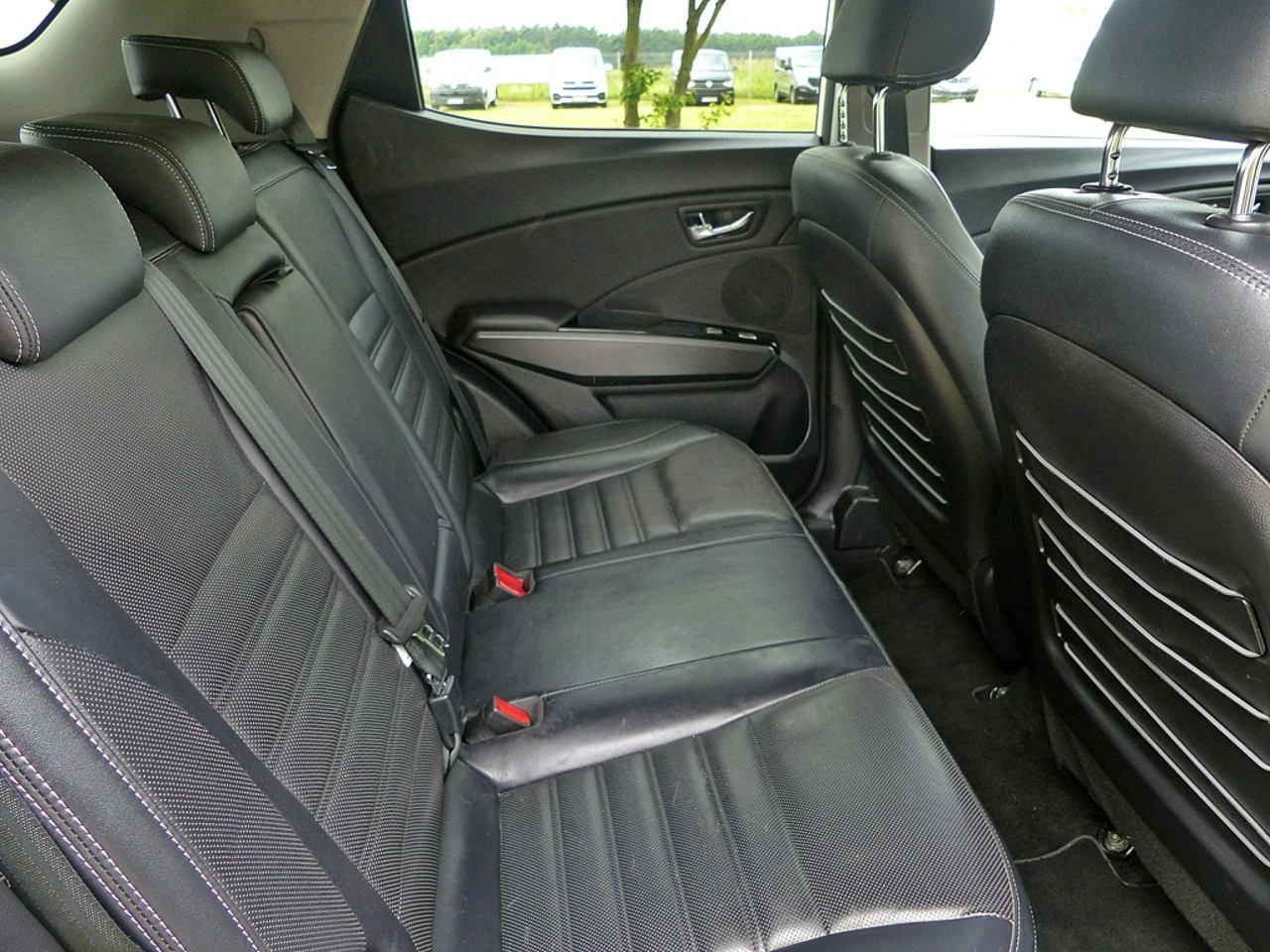 SsangYong XLV - Zdjęcie 22