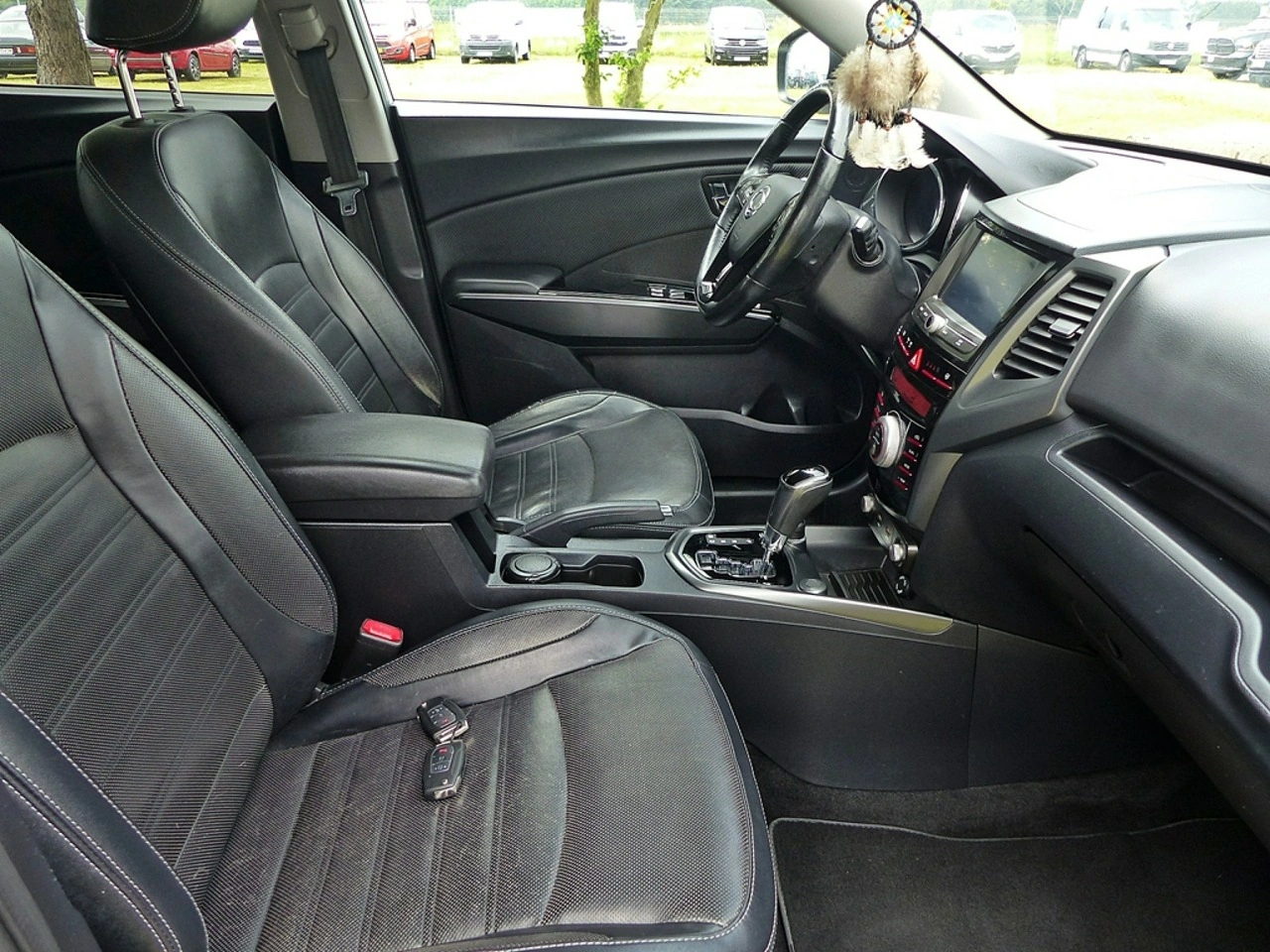 SsangYong XLV - Zdjęcie 24