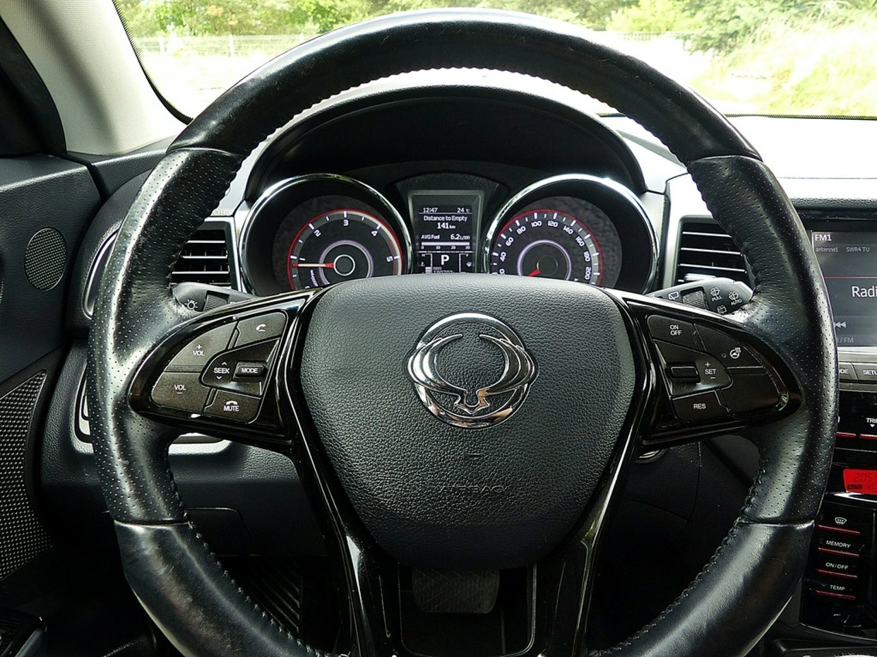 SsangYong XLV - Zdjęcie 26