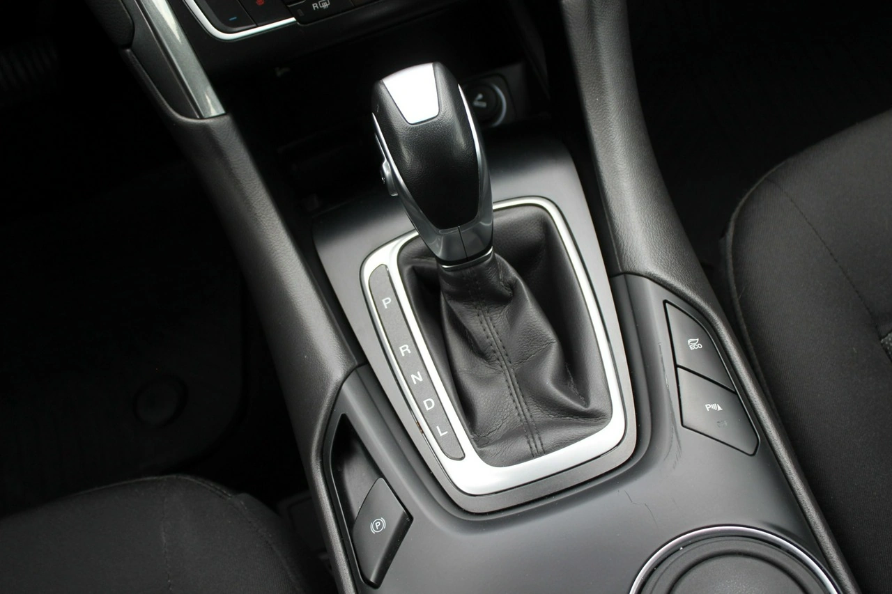 Ford Mondeo SW - Zdjęcie 17