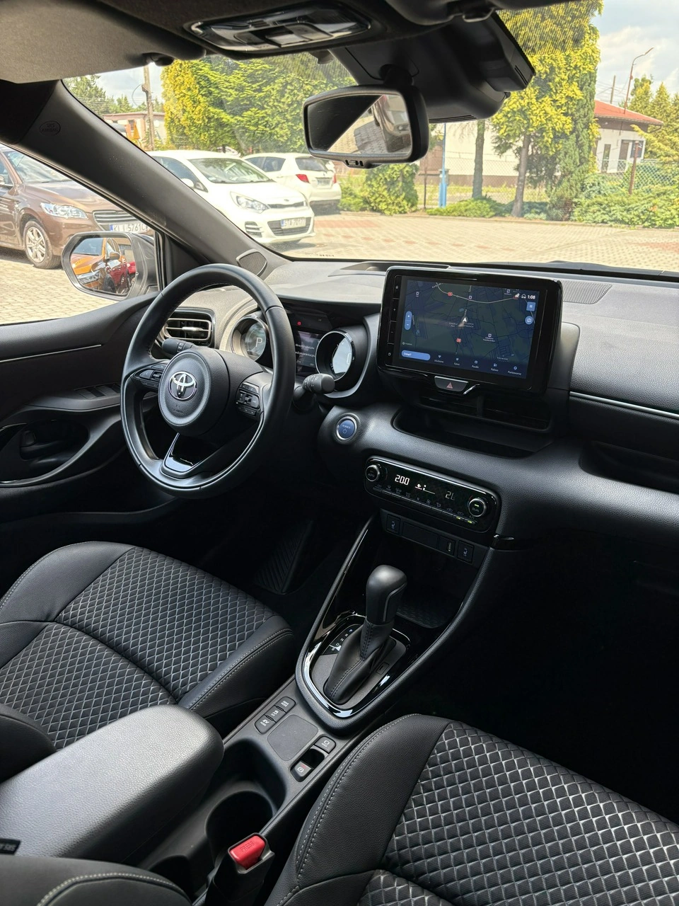 Toyota Yaris - Zdjęcie 13