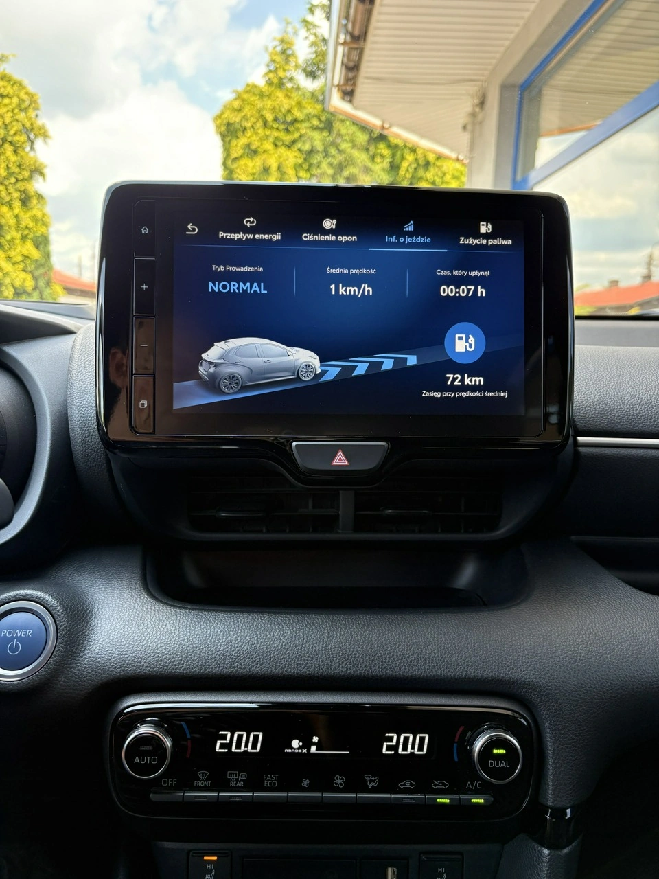 Toyota Yaris - Zdjęcie 25