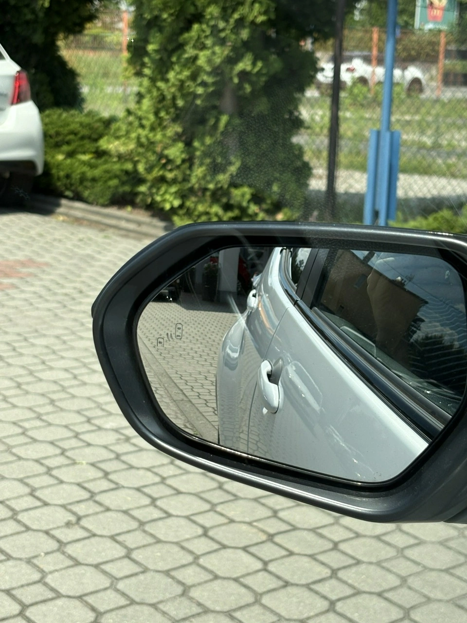 Toyota Yaris - Zdjęcie 35