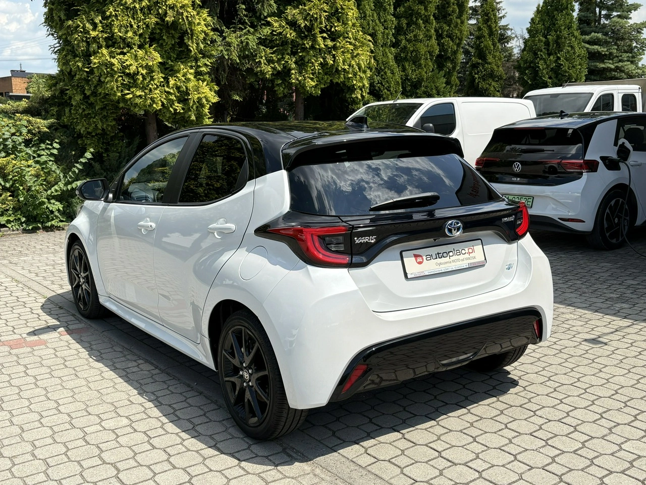 Toyota Yaris - Zdjęcie 7
