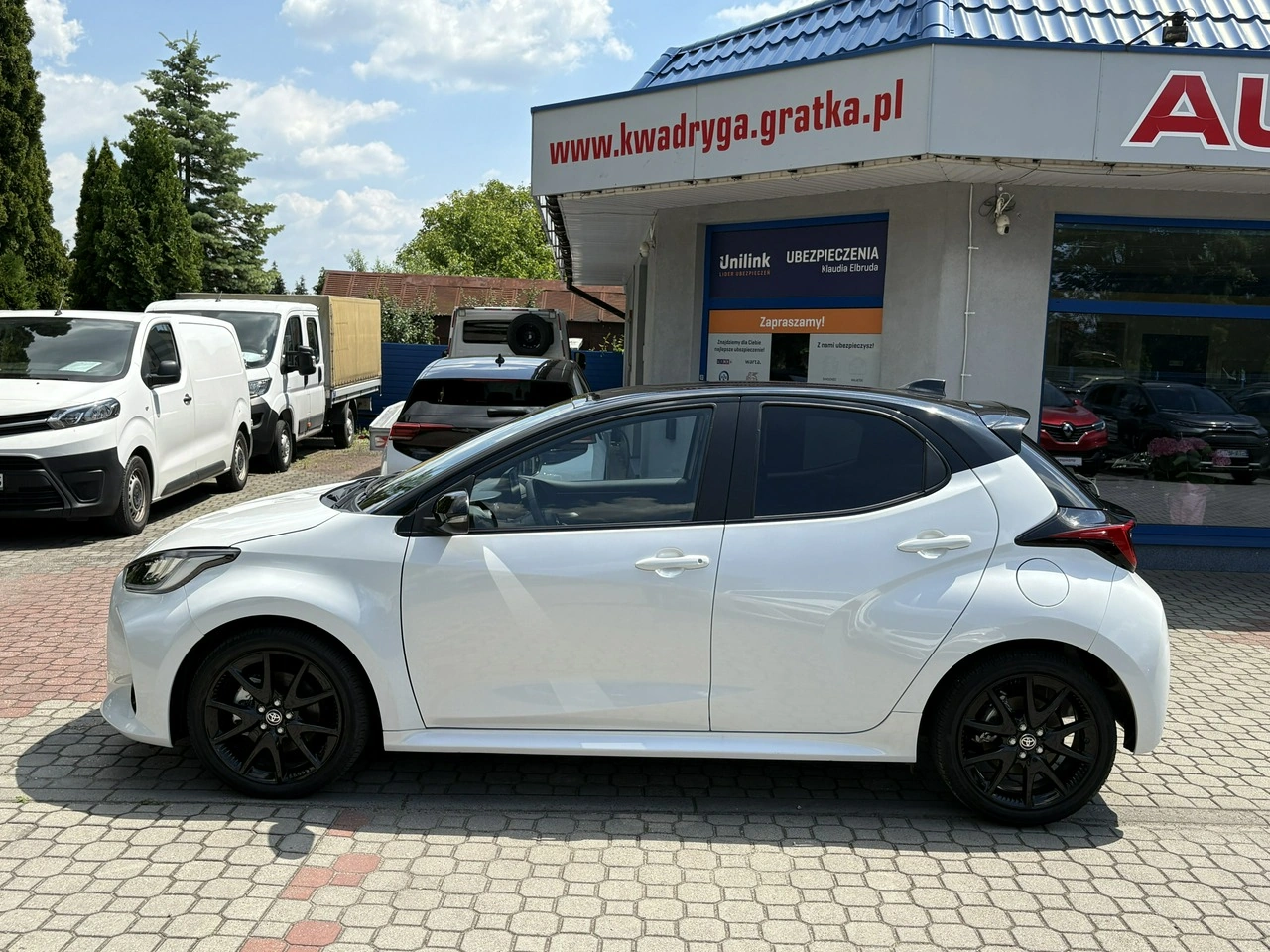Toyota Yaris - Zdjęcie 8