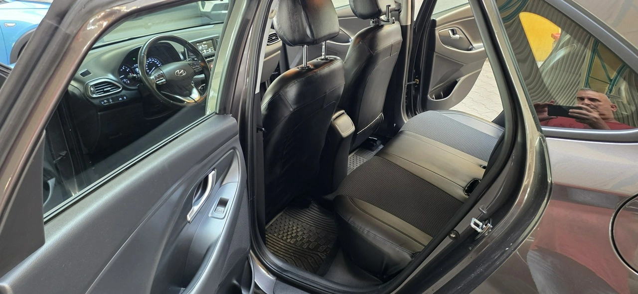 Hyundai i30 - Zdjęcie 11