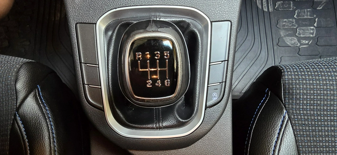 Hyundai i30 - Zdjęcie 23