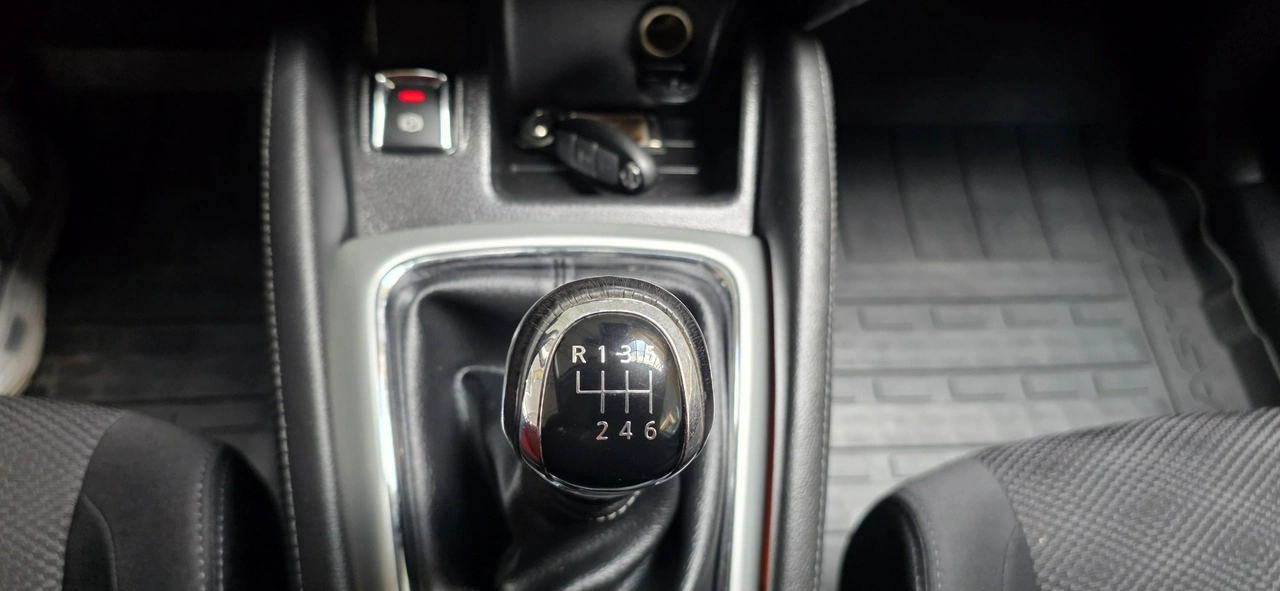 Nissan Qashqai - Zdjęcie 19