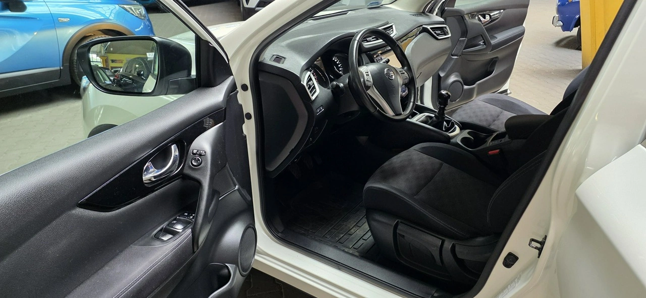 Nissan Qashqai - Zdjęcie 8