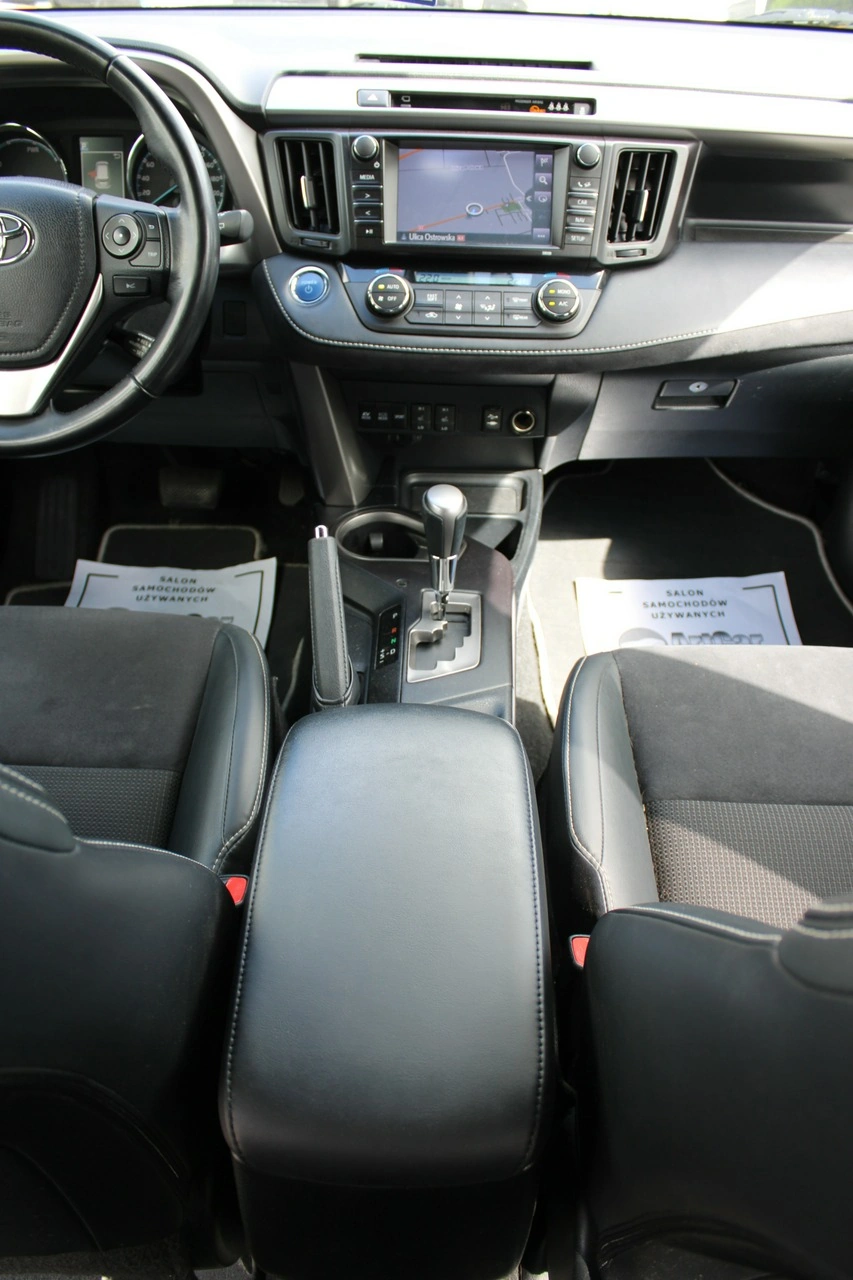 Toyota RAV-4 - Zdjęcie 22