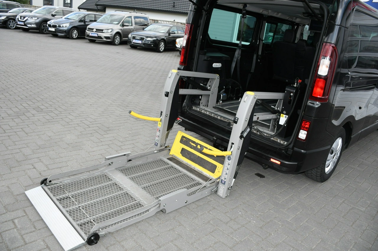 Renault Trafic - Zdjęcie 36