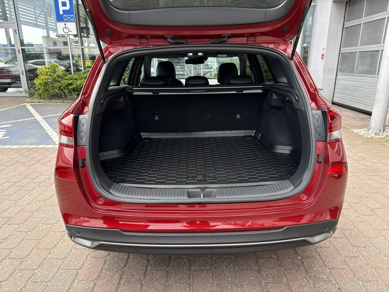 Hyundai i30 - Zdjęcie 8
