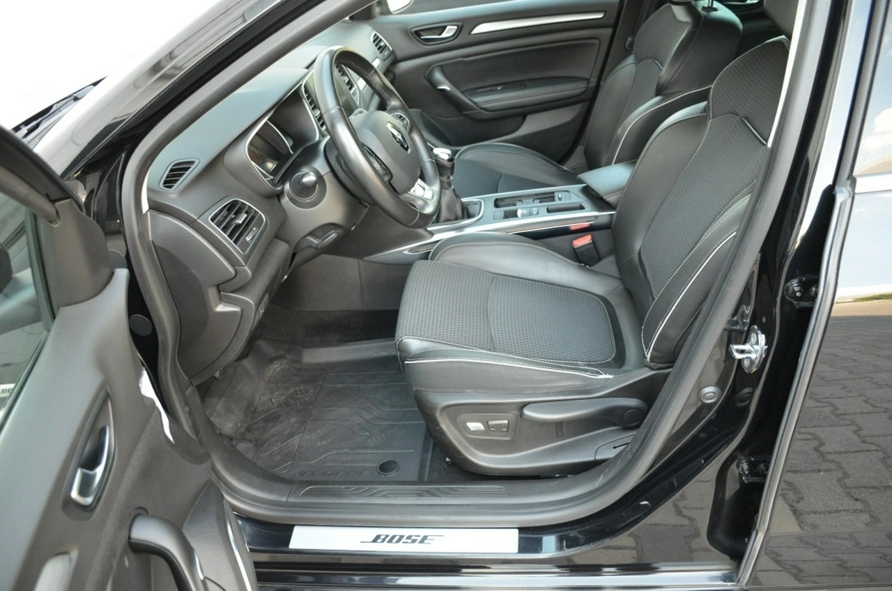 Renault Megane - Zdjęcie 20