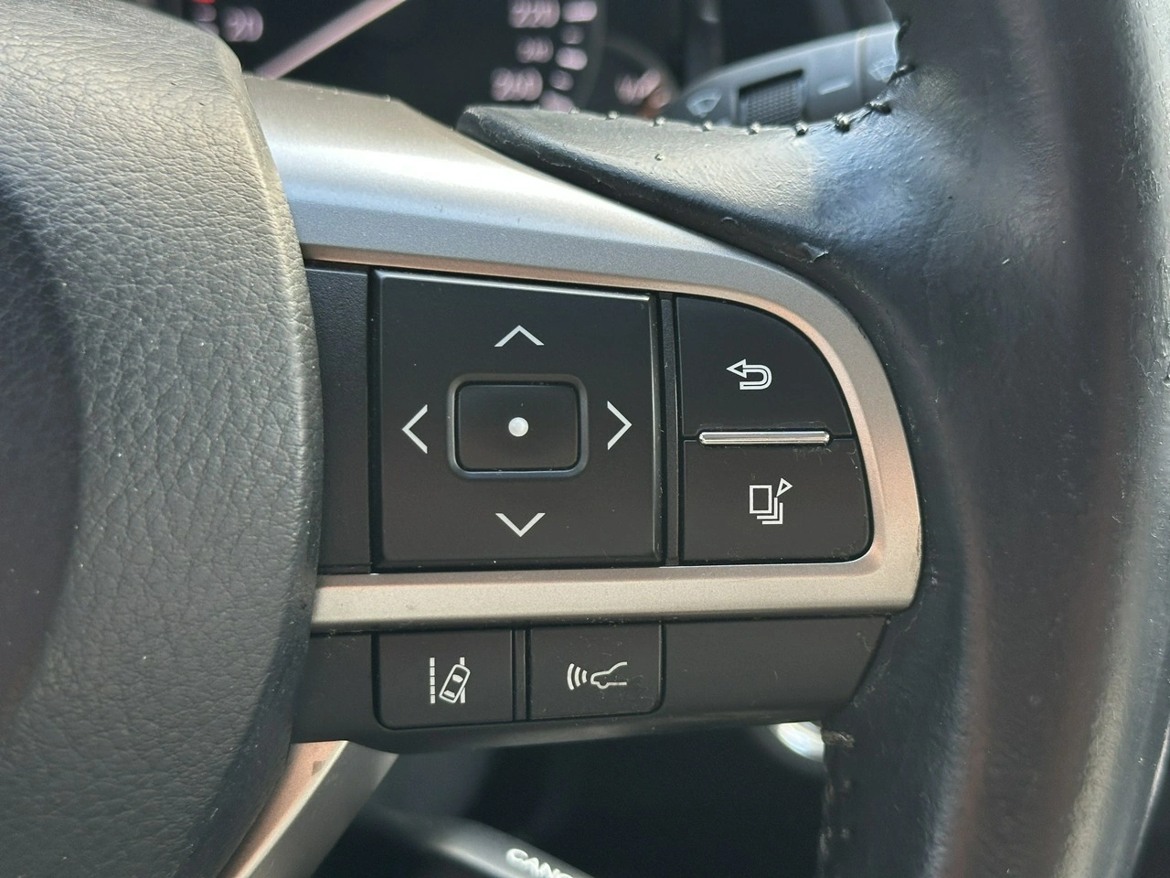 Lexus RX - Zdjęcie 27