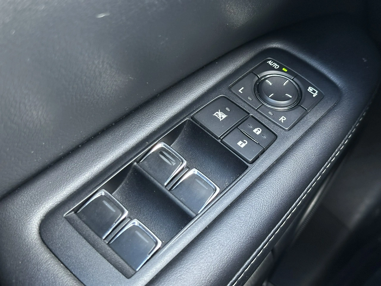 Lexus RX - Zdjęcie 37