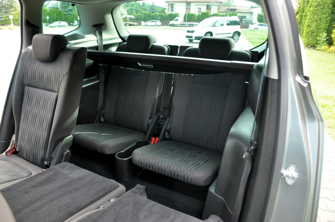 Opel Zafira - Zdjęcie 19
