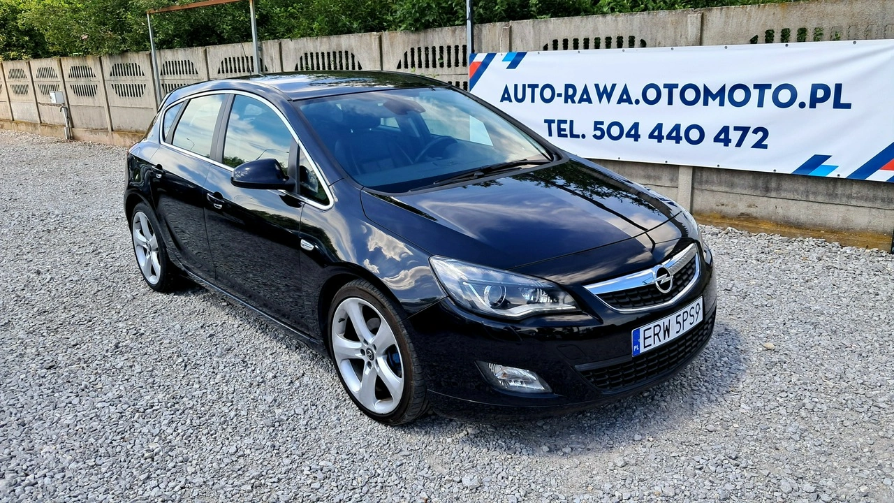 Opel Astra - Główne zdjęcie