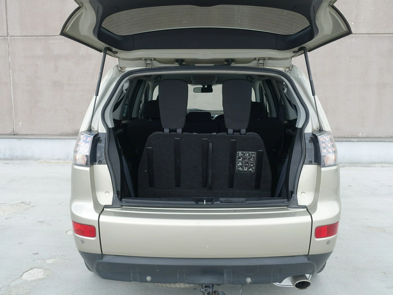 Mitsubishi Outlander - Zdjęcie 27
