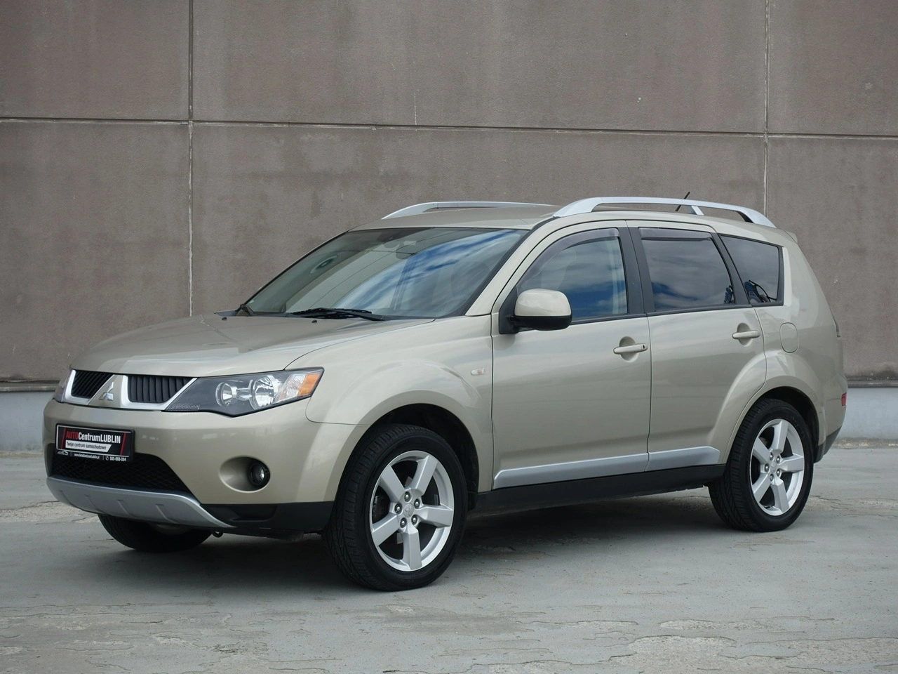 Mitsubishi Outlander - Zdjęcie 7