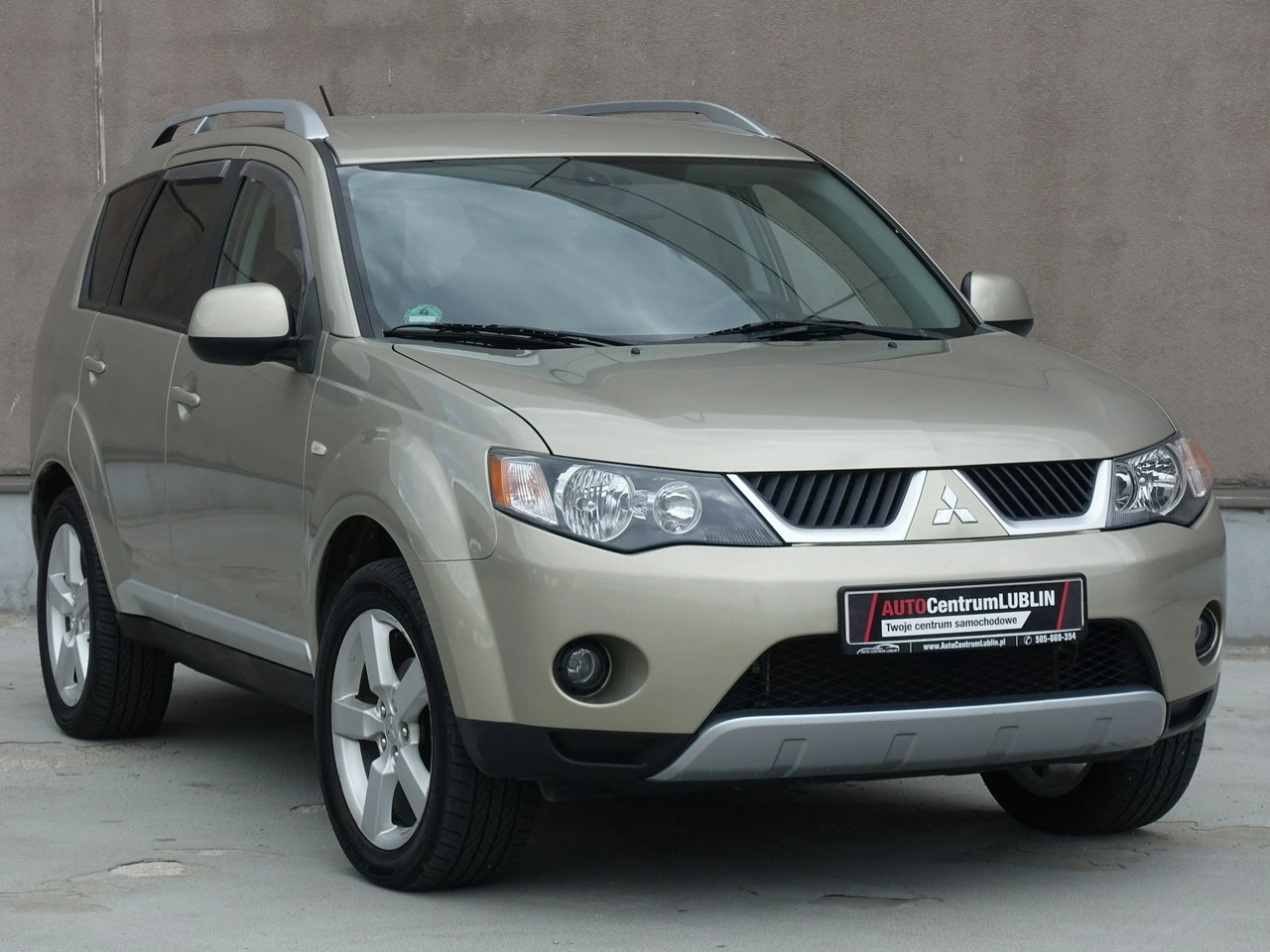 Mitsubishi Outlander - Główne zdjęcie