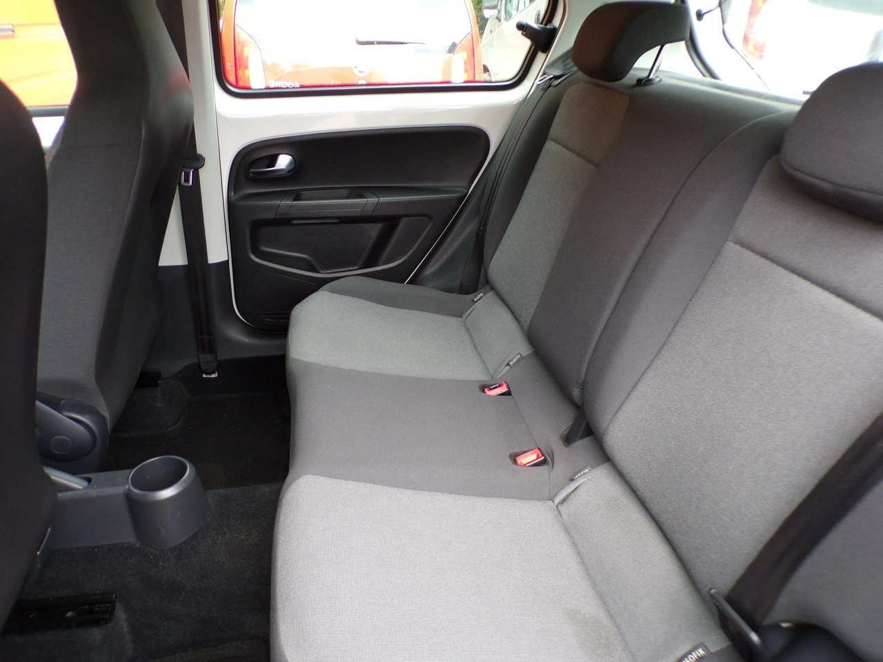 Volkswagen up! - Zdjęcie 27