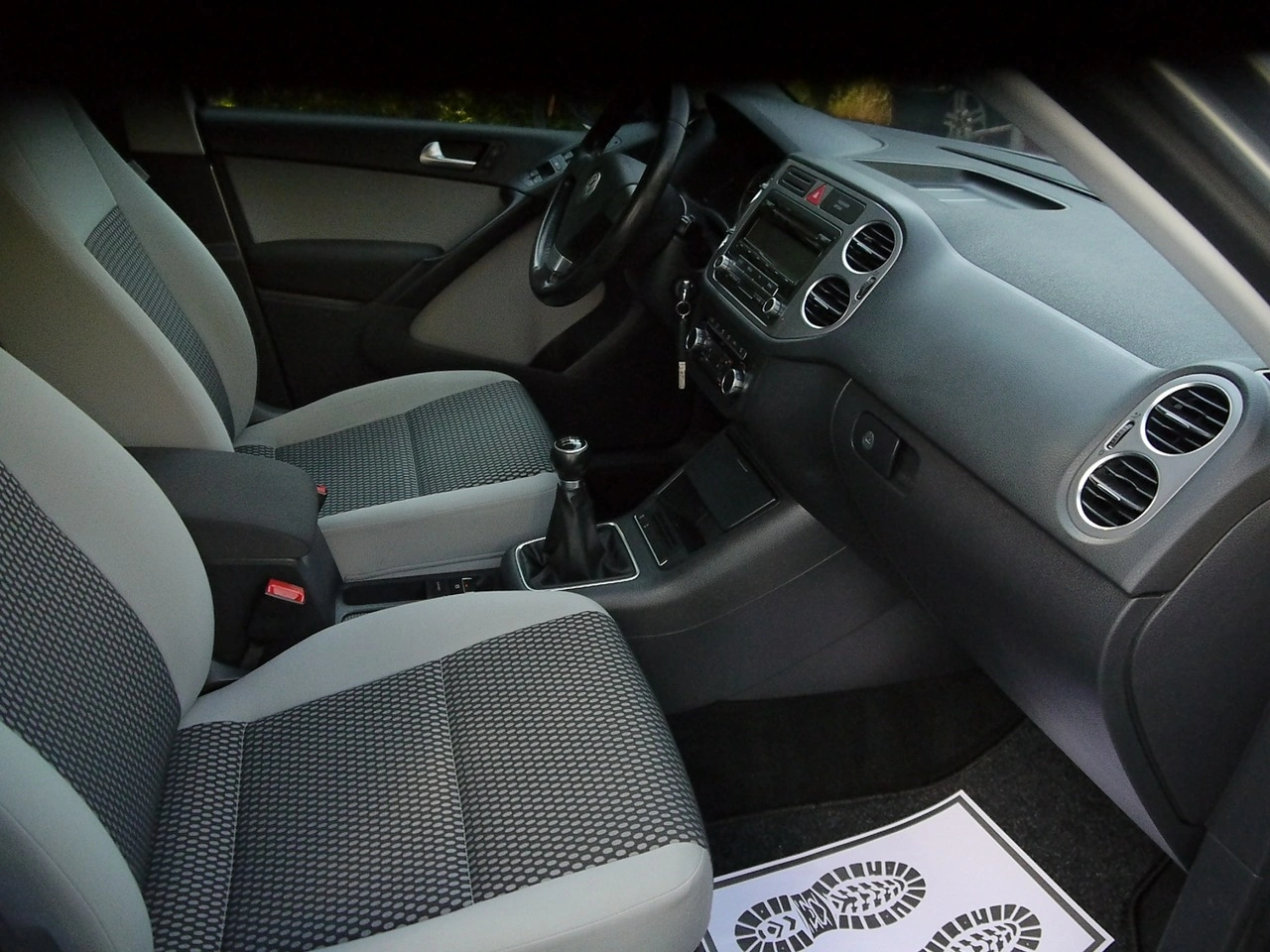 Volkswagen Tiguan - Zdjęcie 25