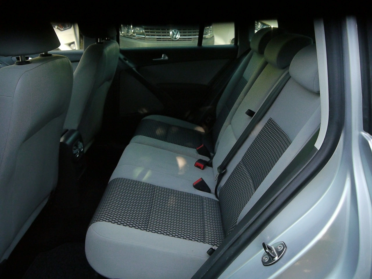 Volkswagen Tiguan - Zdjęcie 28