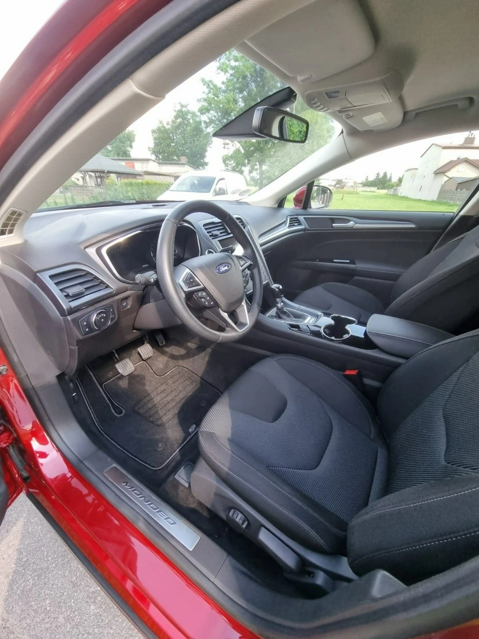 Ford Mondeo - Zdjęcie 8