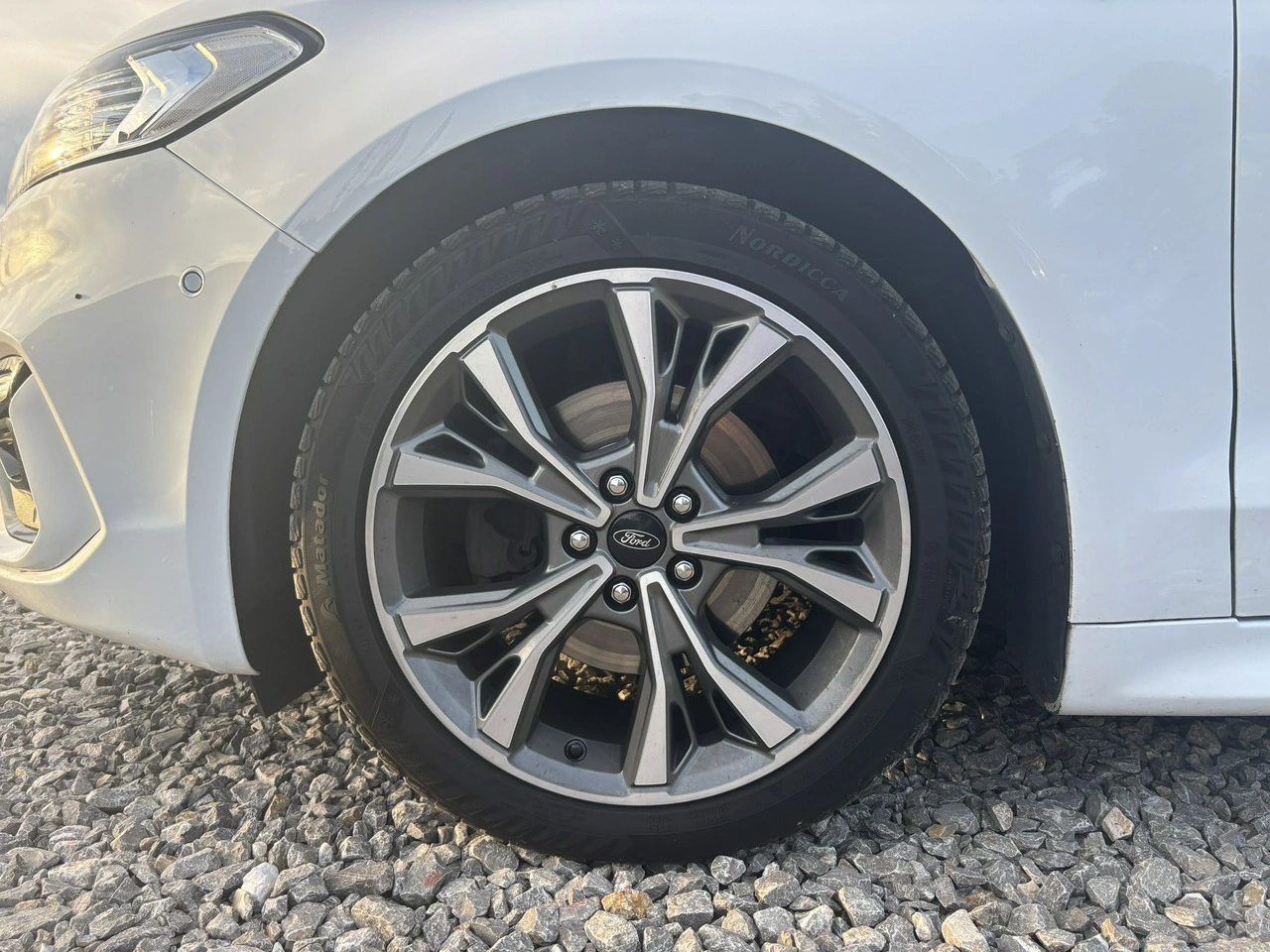 Ford Mondeo - Zdjęcie 15