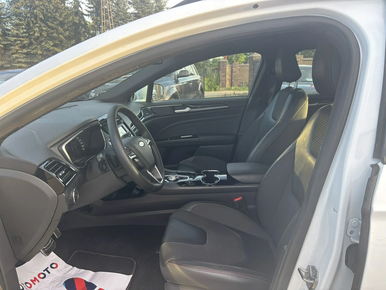 Ford Mondeo - Zdjęcie 18