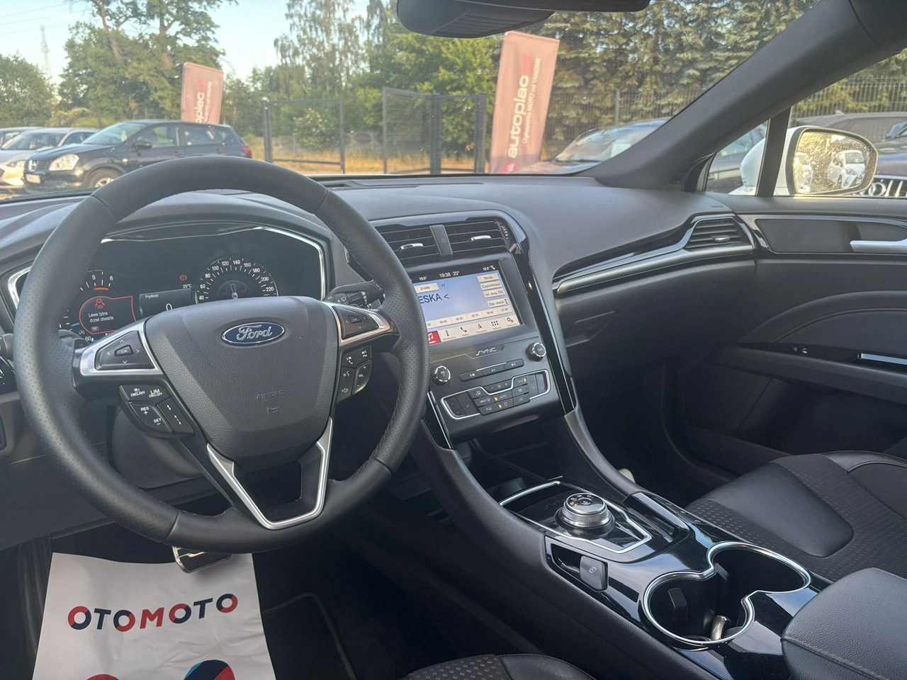 Ford Mondeo - Zdjęcie 20