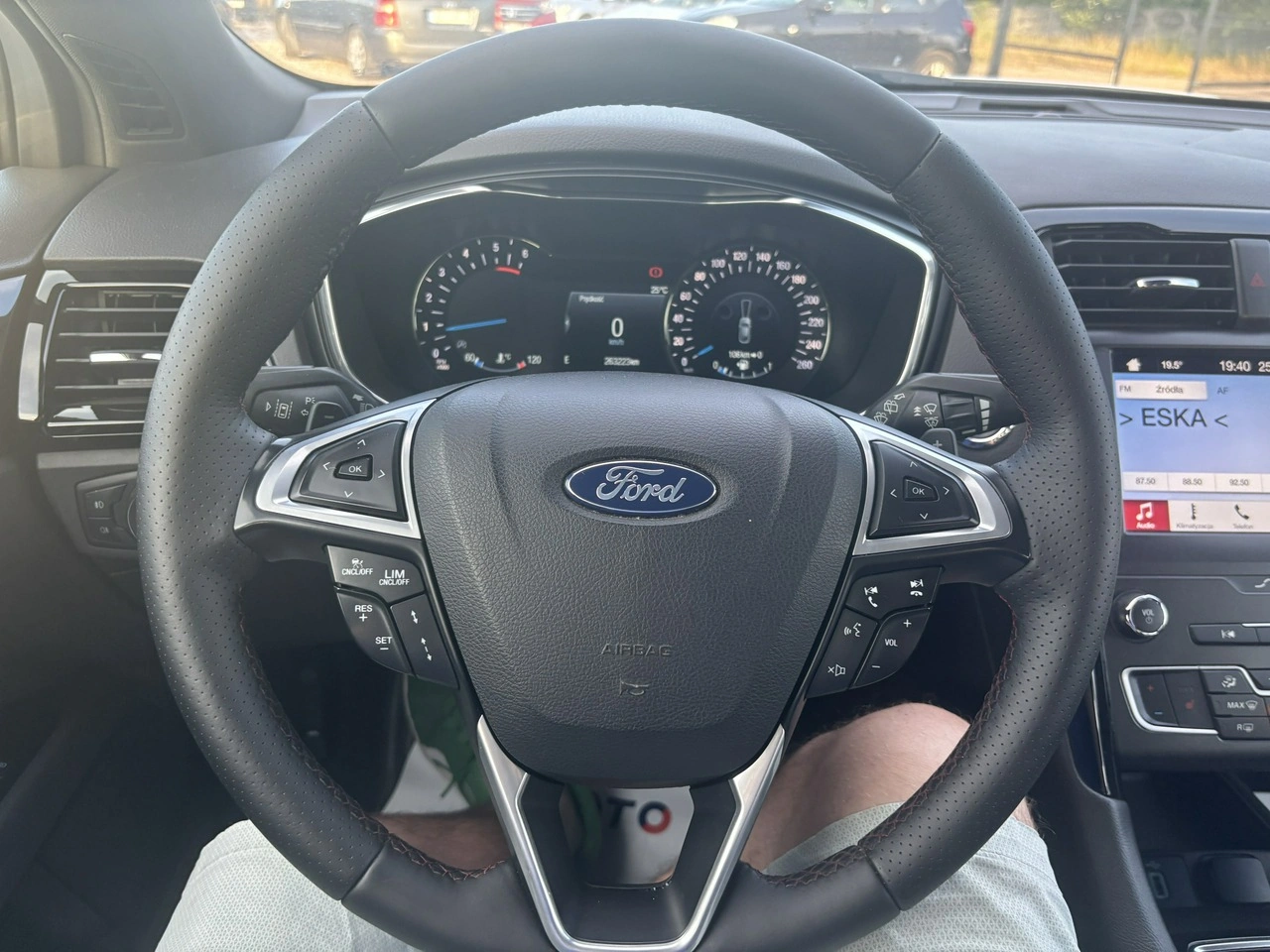 Ford Mondeo - Zdjęcie 23