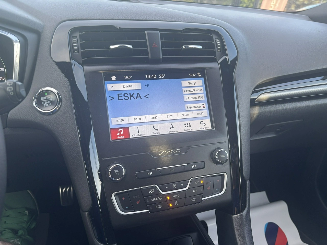 Ford Mondeo - Zdjęcie 24